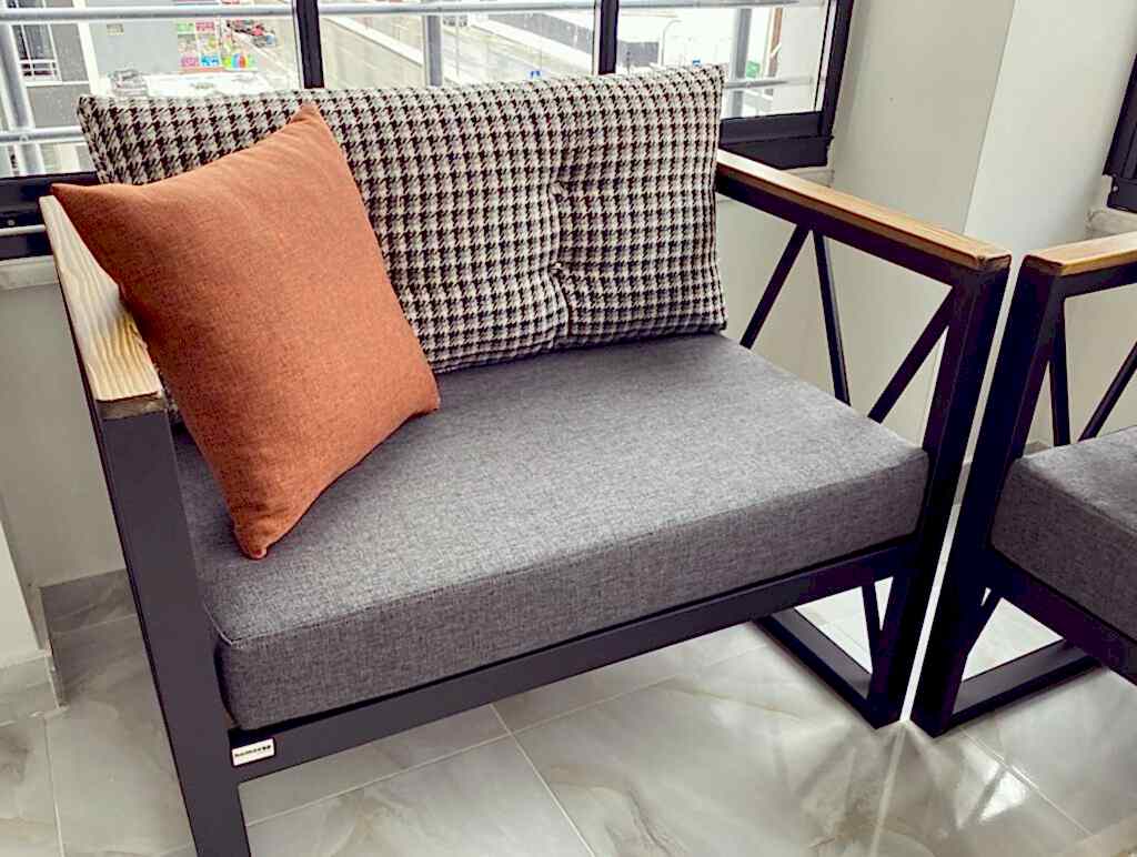 Metal balkon takımı